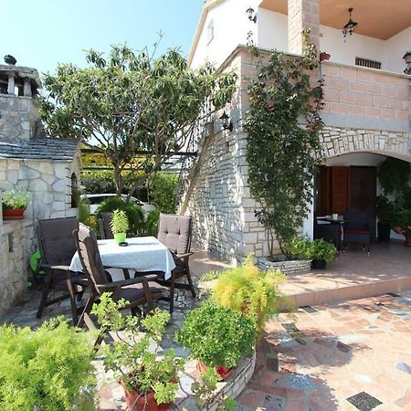 روفينج Guest House Rexa المظهر الخارجي الصورة